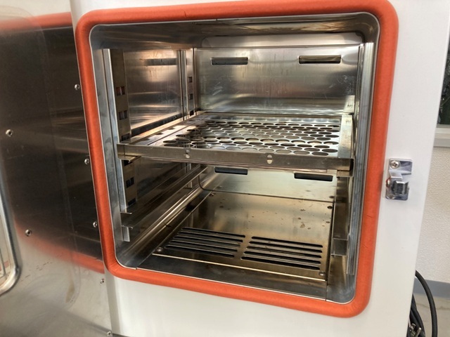 ヤマト科学 送風定温恒温器 DKN-302