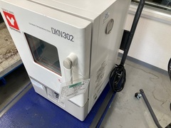 ヤマト科学 送風定温恒温器 DKN-302