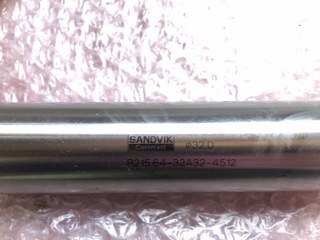 サンドビック/Sandvik 面取りフライスカッター 【面取りフライスカッター】R215.64-32A32-4512