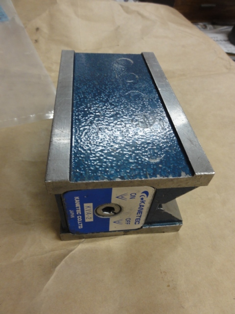 KANETEC｜カネテック マグネットV型ホルダー KVA-2