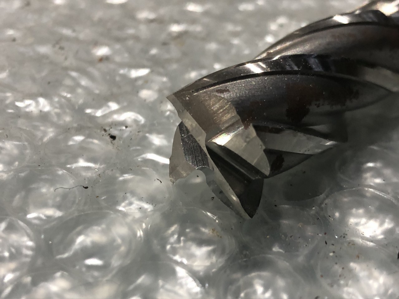 OSG オーエスジー 4枚刃/スクエア/エンドミル φ18