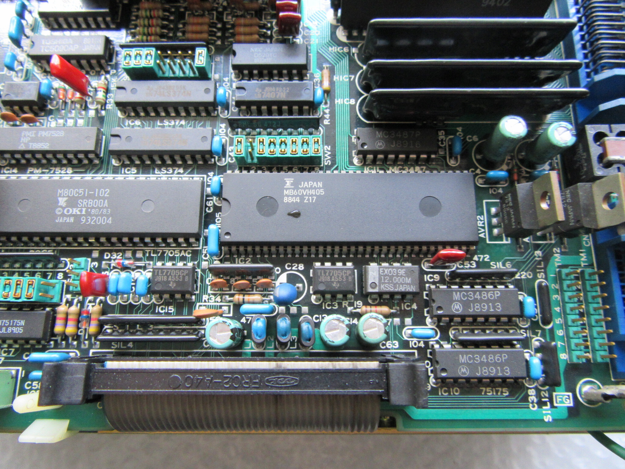 安川電機 YASKAWA ELECTRIC サーボパック SERVOPACK CACR-SR 05SB1AF