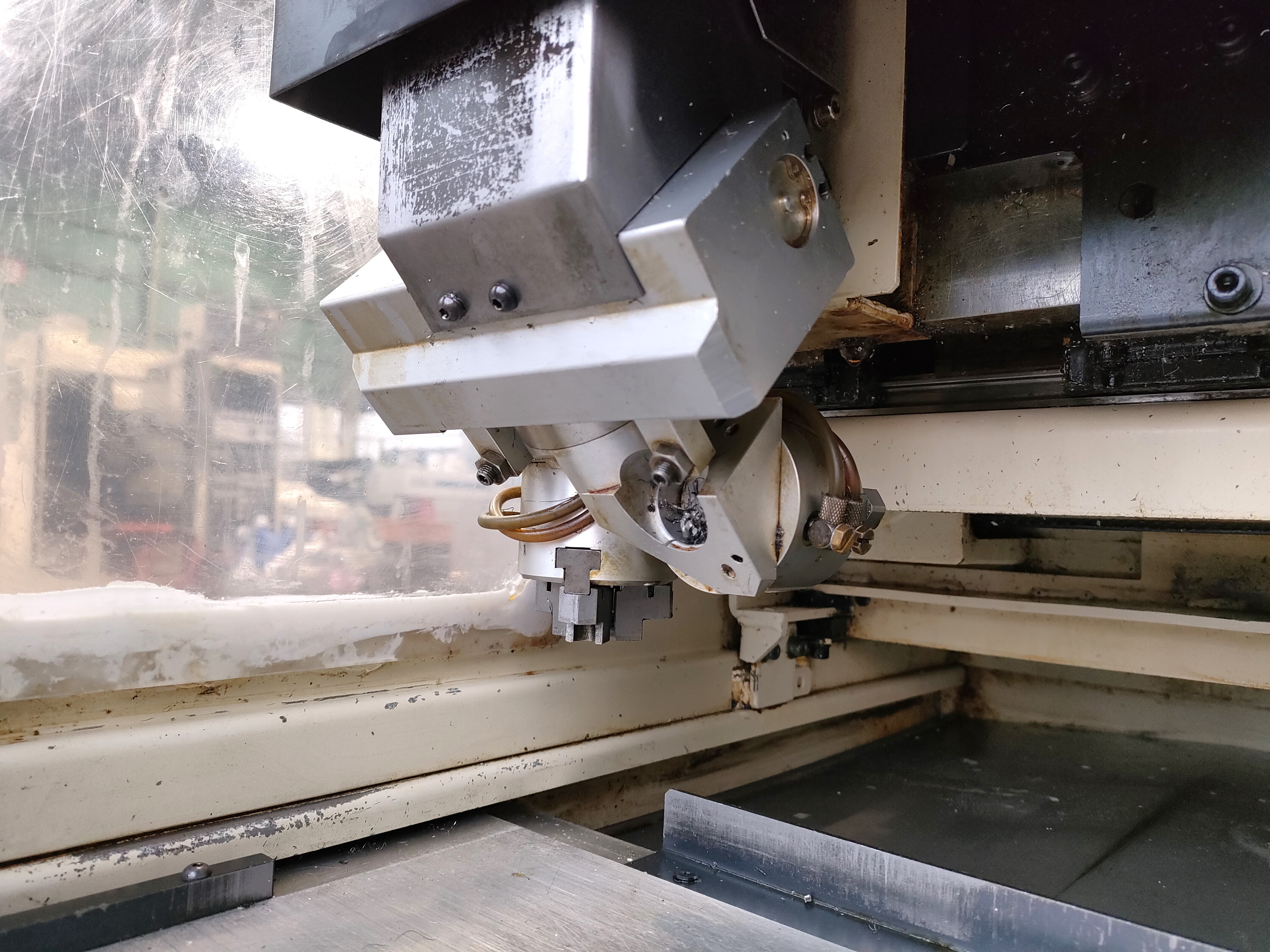 テクノワシノ 櫛刃型NC旋盤 G04-UP