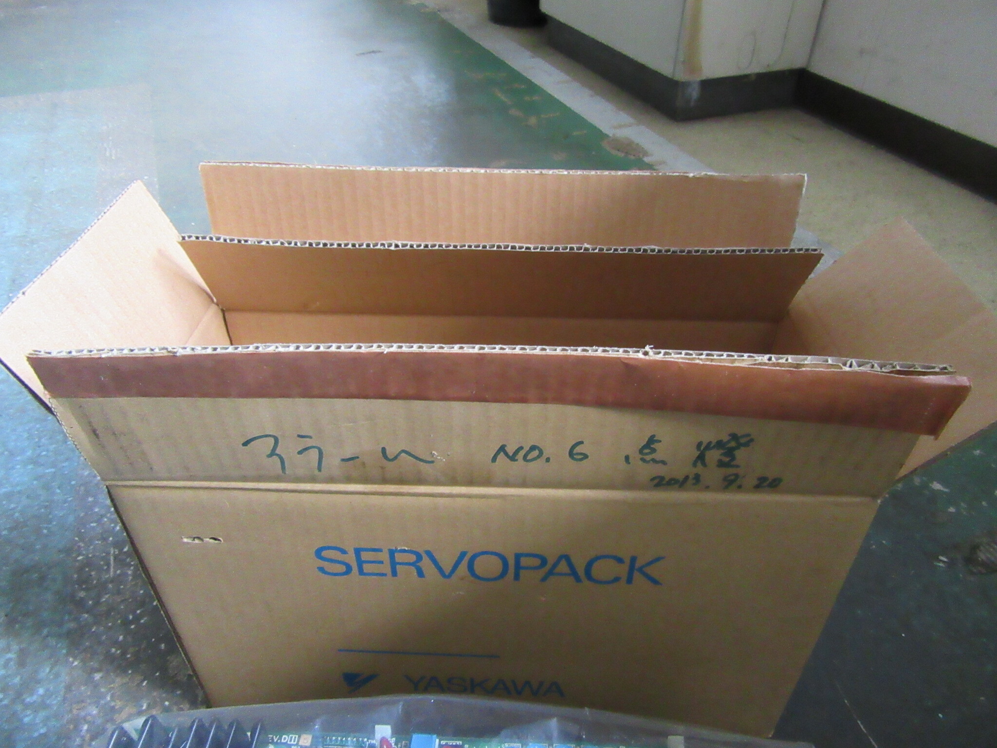 安川電機 YASKAWA ELECTRIC サーボパック SERVOPACK CACR-SR 05SB1AF