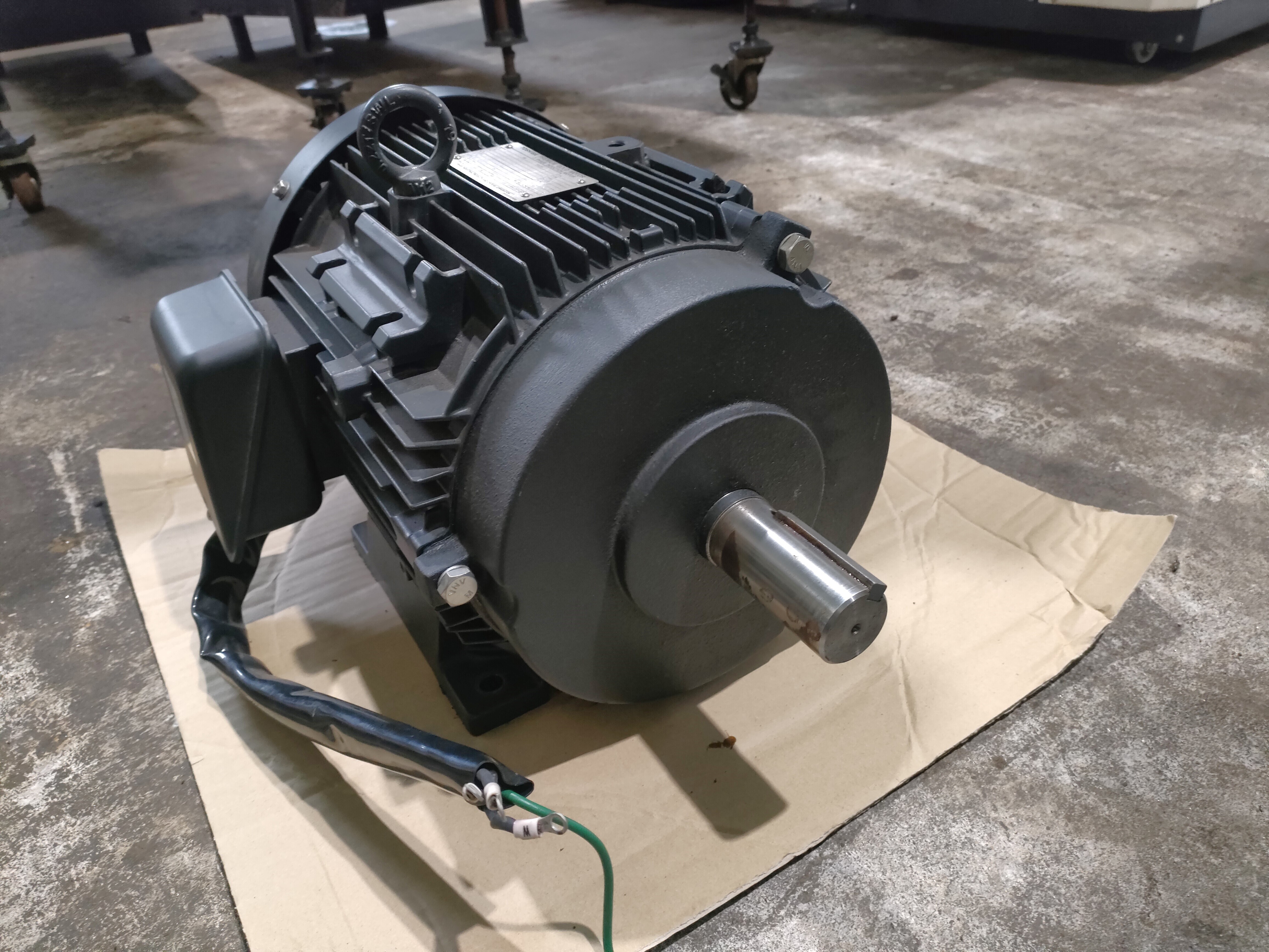 東芝産機 7.5kwインダクションモーター IKKH3-FBKA21E