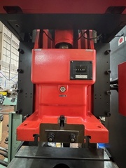 アマダ 80Tリンクプレス TP-80Si