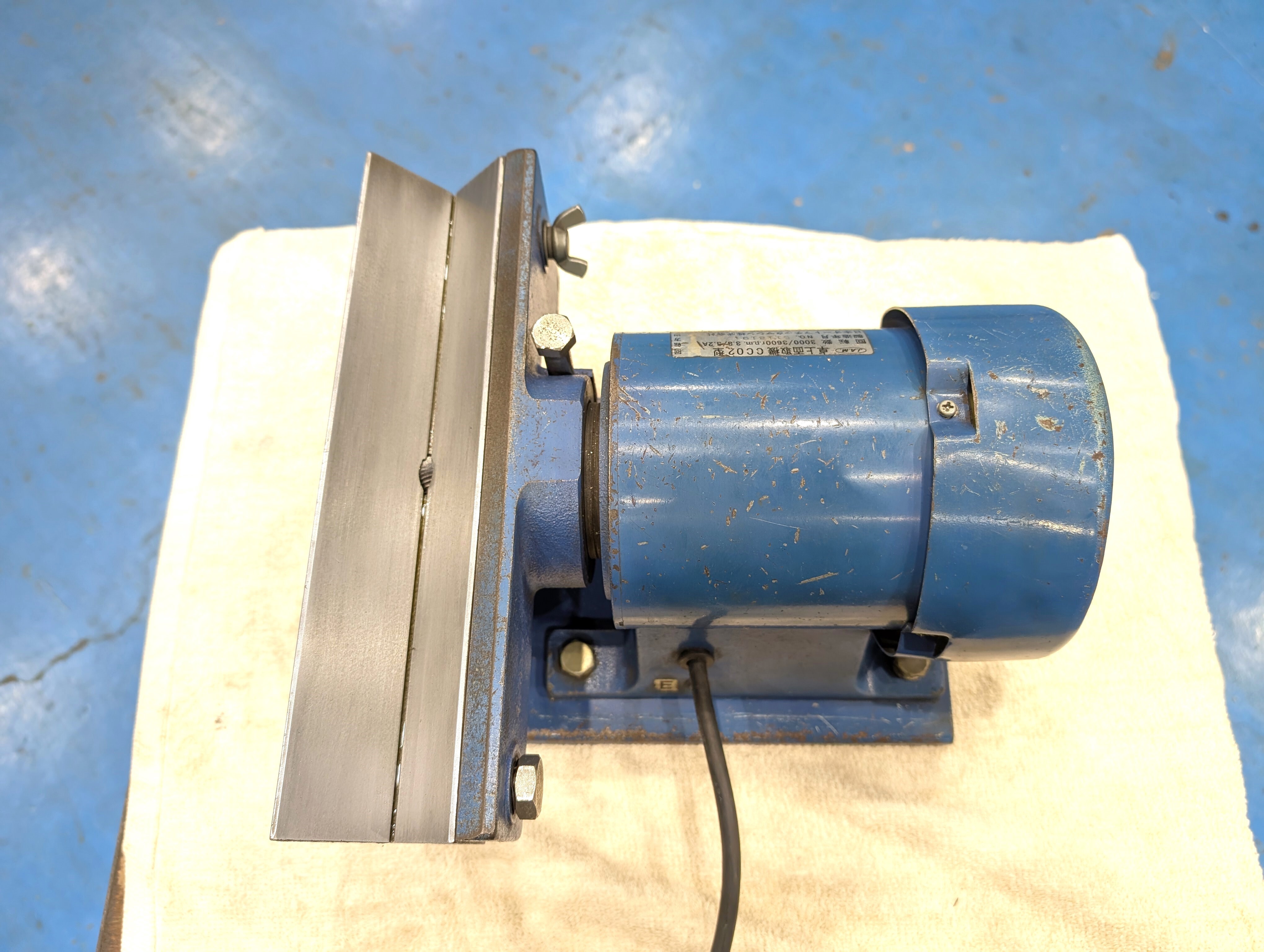 中古　工具　バリ取り　卓上面取機　CC02型 面取機CC02 - 中古工作機械買取販売のIZM東京