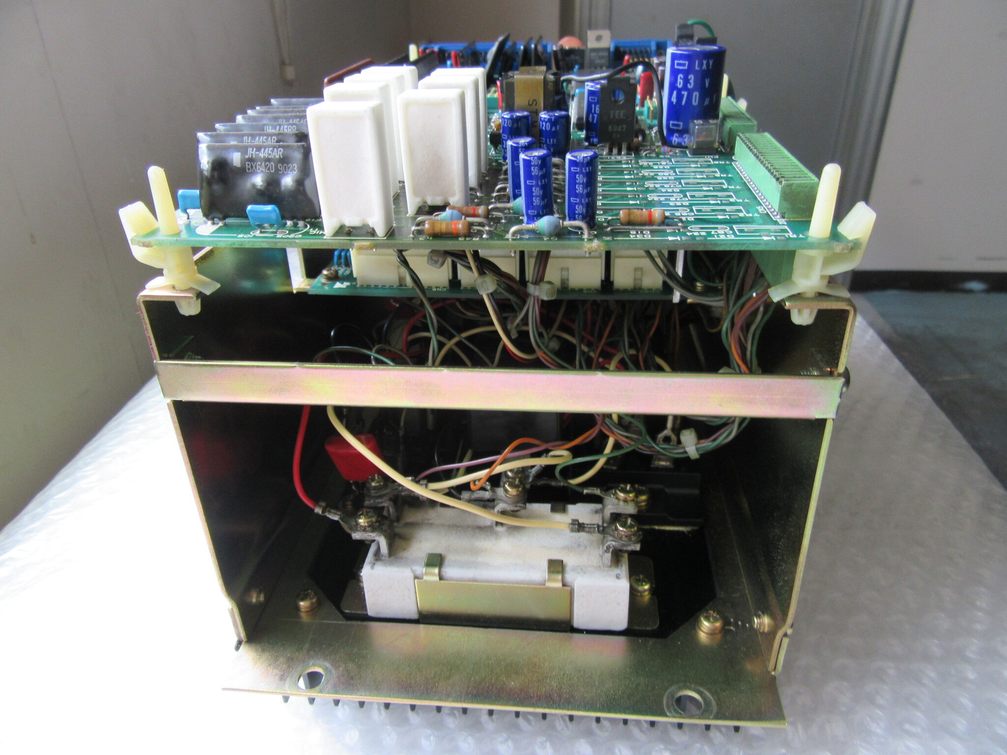 安川電機 YASKAWA ELECTRIC サーボパック SERVOPACK CACR-SR 05SB1AF