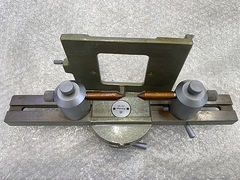 ミツトヨ 傾斜センター台 176-105
