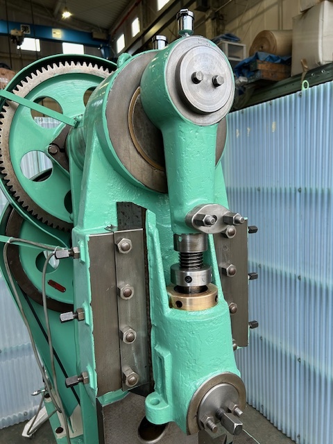 西尾 ホーニングプレス 