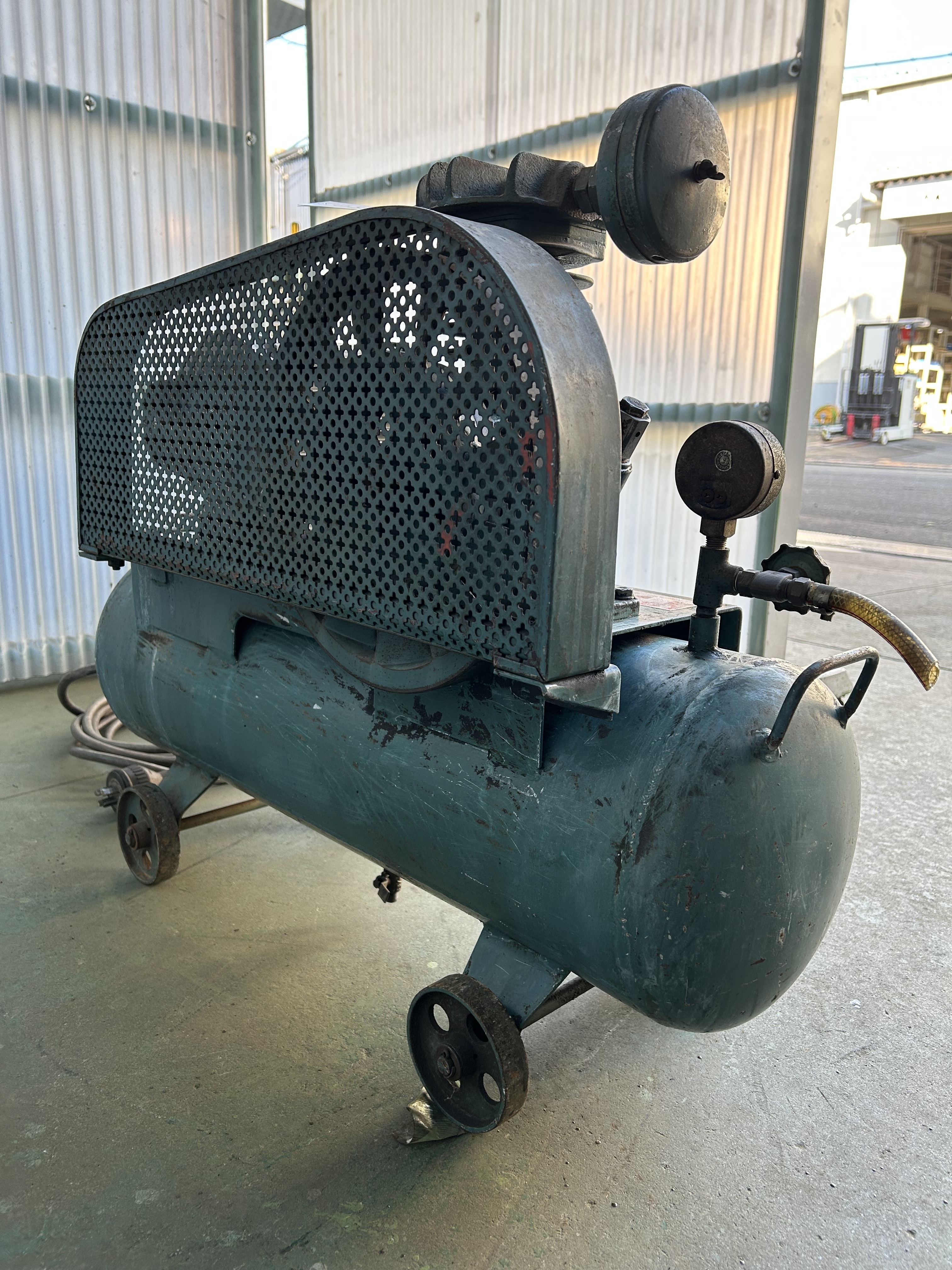 大阪空気 コンプレッサー AF-05