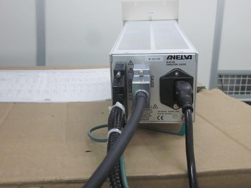 ANELVA ワイドレンジ電離真空計 M-431HG