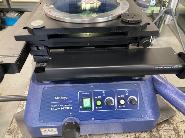 MITUTOYO｜ミツトヨ 投影機 PJ-H30A1010B