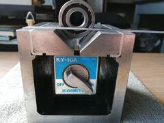 カネテック 桝形マグネットブロック KY-10A