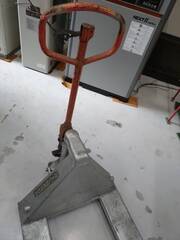 ビシャモン ハンドパレットトラック