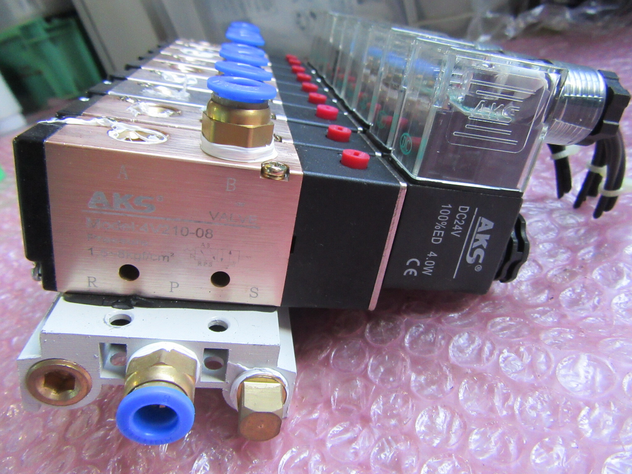 AKS 電気電磁弁 4V210-08 | マシンライフ 中古機械情報