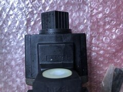 YUKEN KOGYO 電磁切換弁 【電磁切換弁】DSG-03-3C40-A100-50