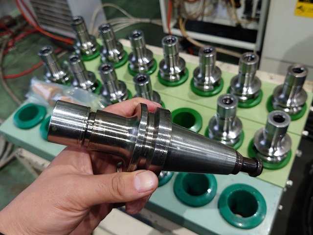 キタムラ機械 立型マシニングセンター(２面拘束型) Mycenter-4XiF