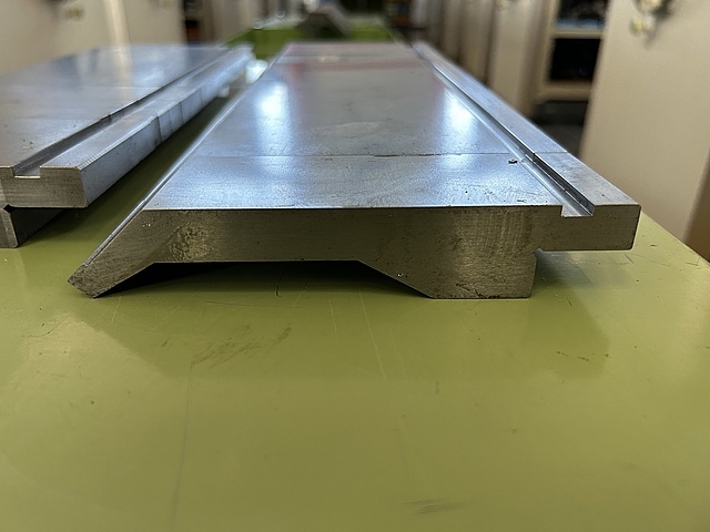 相澤鐵工所 金型 133