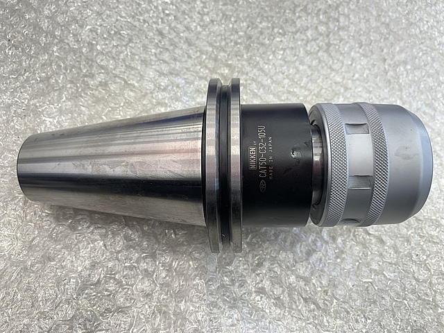 日研 ミーリングチャック CAT50-C32-105U