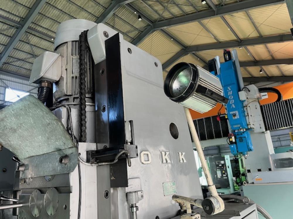 OKK 横フライス MH-4P