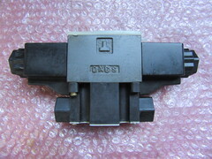 TOKIMEC 電磁切替弁 DG4V-3-60-M-P2-T-7-52