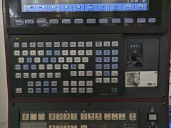 OKK 立型マシニングセンター VM600