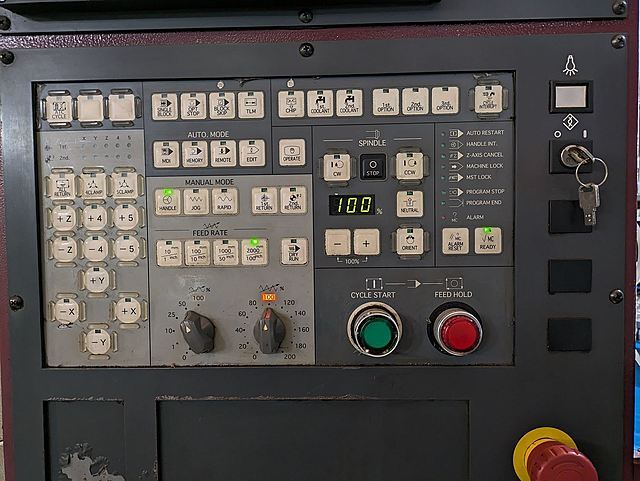 OKK 立型マシニングセンター VM600