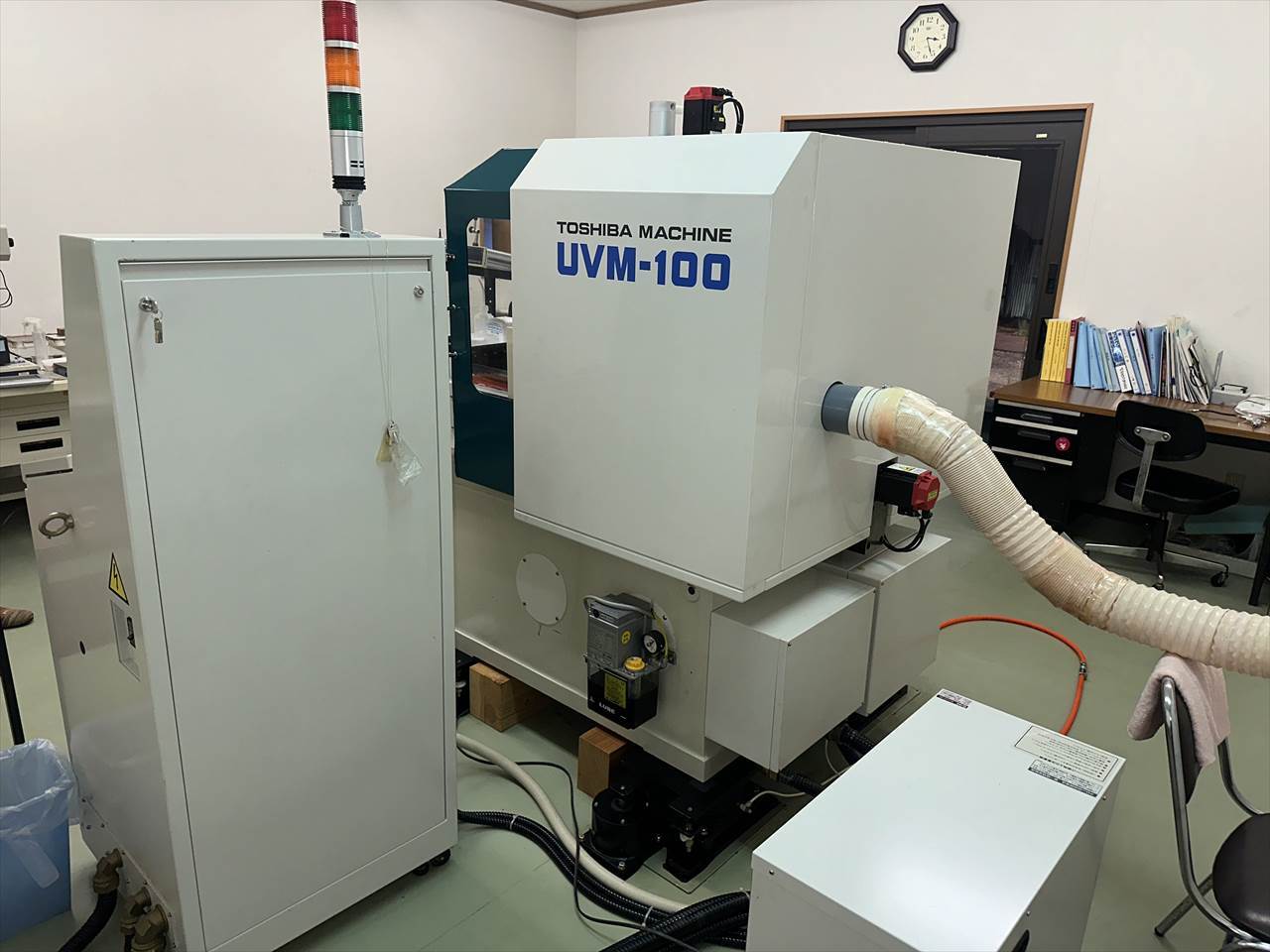 東芝機械(Ahibaura Machine) 超精密マシニングセンター UVM-100A