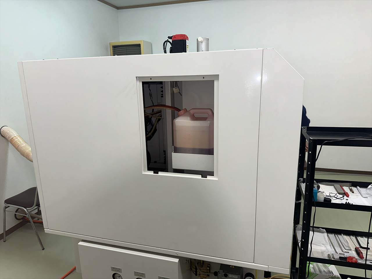 東芝機械(Ahibaura Machine) 超精密マシニングセンター UVM-100A