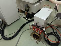 東芝機械(Ahibaura Machine) 超精密マシニングセンター UVM-100A