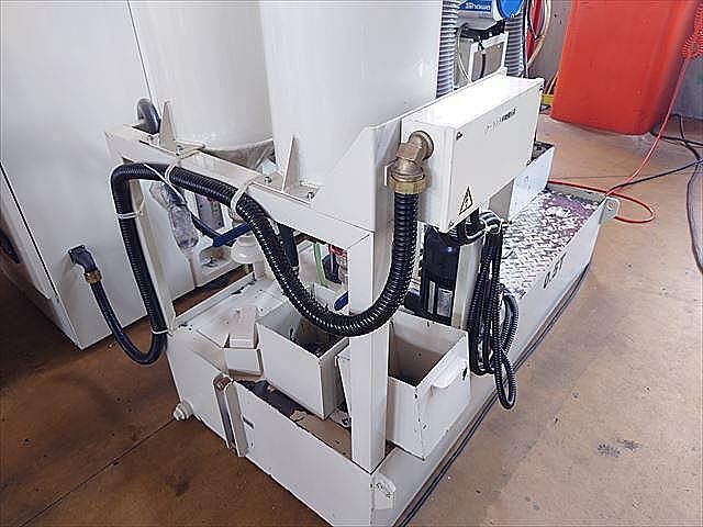 宇都宮製作所 NC工具研削盤 TGR-200