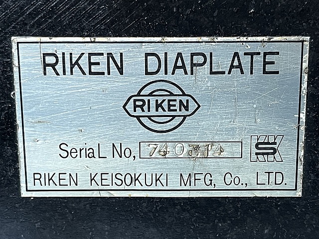 理研計測器 石定盤