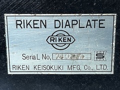 理研計測器 石定盤