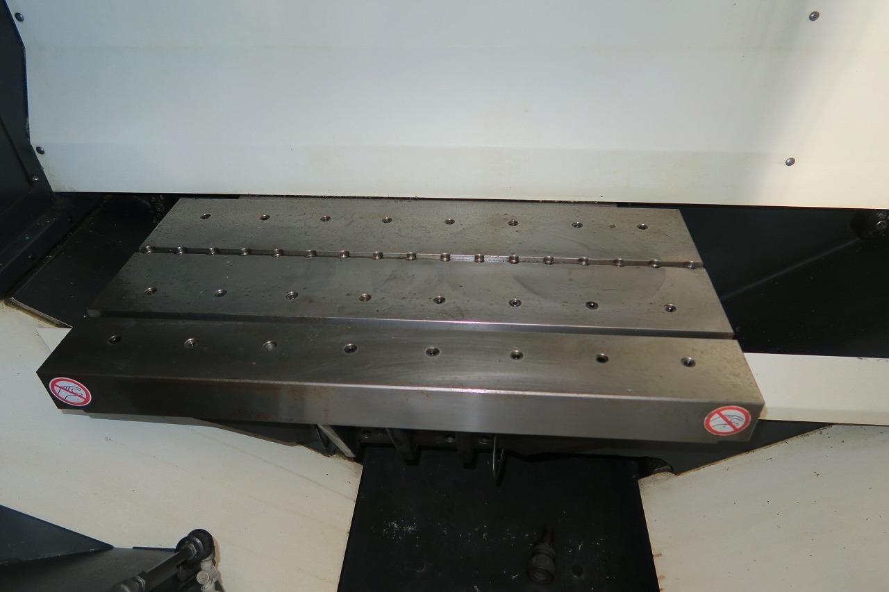 DMG森精機 立型マシニングセンター MILLTAP700