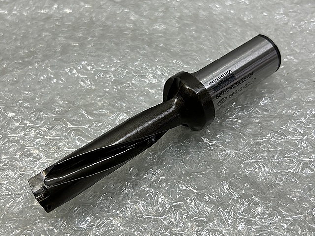 サンドビック スローアウェイドリル 880-D1800L25-04