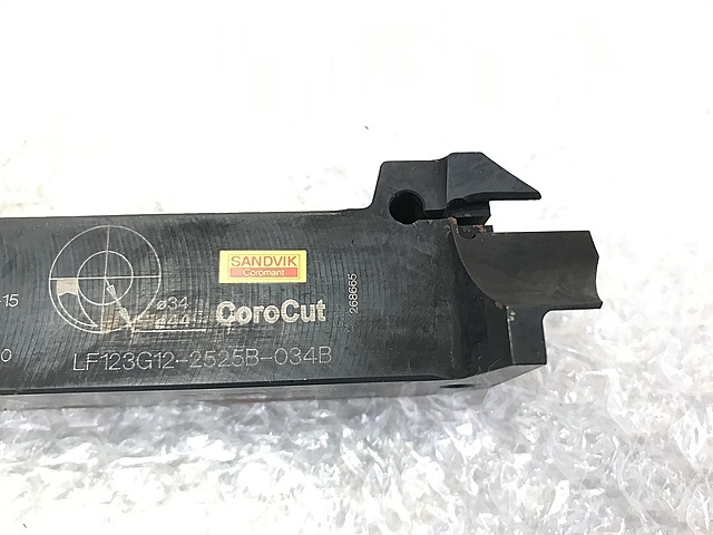 サンドビック バイトホルダー LF-123G12-2525B-034B