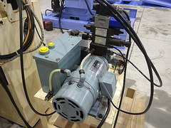 ツガミ NC円筒研削盤 G25F