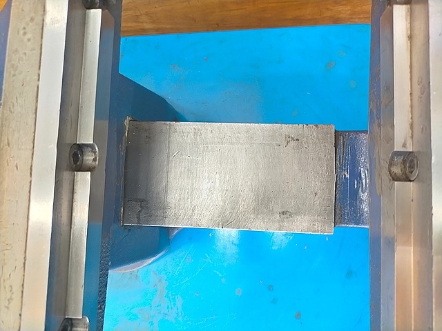 ナベヤ 万力 250