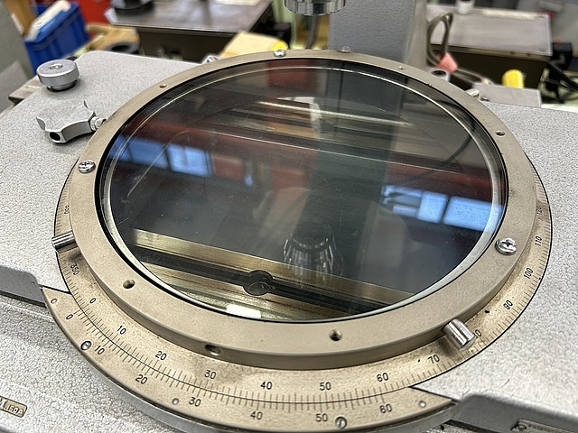 トプコン 万能工具顕微鏡 TUM150A