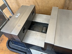 ナベヤ 精密マシンバイス LT-80