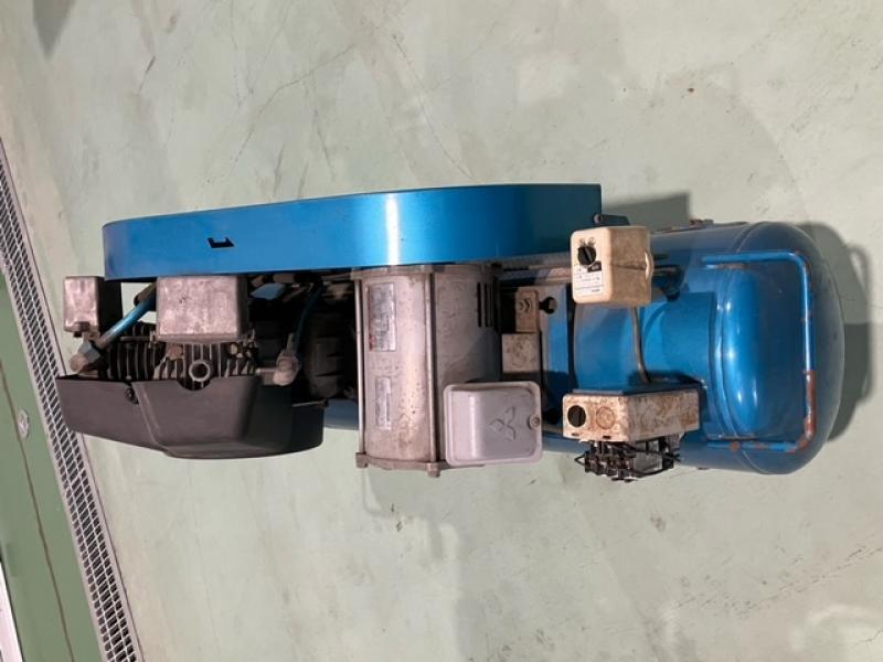 岩田塗装機工業 レシプロコンプレッサー SP-22PB