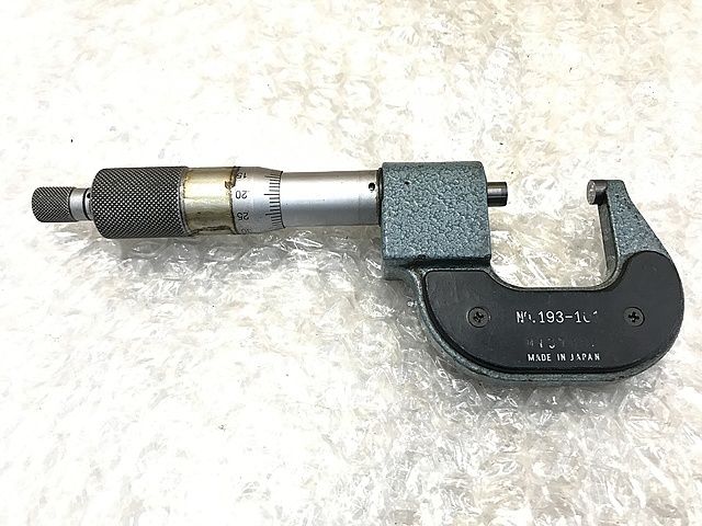 ミツトヨ カウント外側マイクロメーター M810-25(193-101)