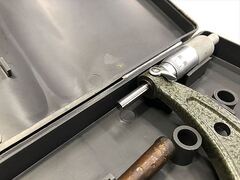 ミツトヨ 外側マイクロメーター OM-150(103-142A)