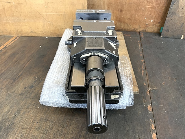 津田駒 油圧バイス VH-200