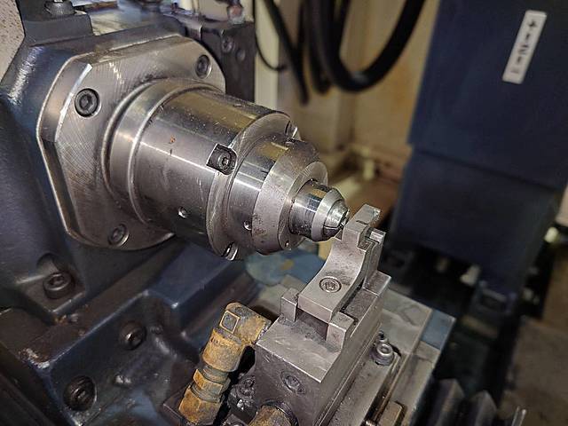 牧野フライス製作所 NC工具研削盤 CNS3