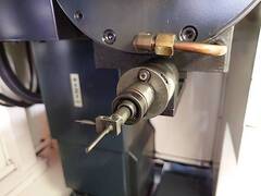 牧野フライス製作所 NC工具研削盤 CNS3