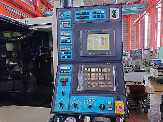 牧野フライス製作所 NC工具研削盤 CNS3