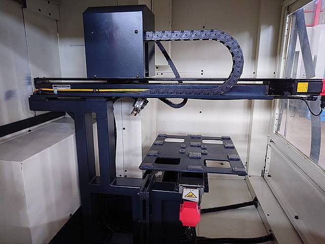 牧野フライス製作所 NC工具研削盤 CNS3