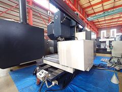 牧野フライス製作所 立型マシニングセンター GF6